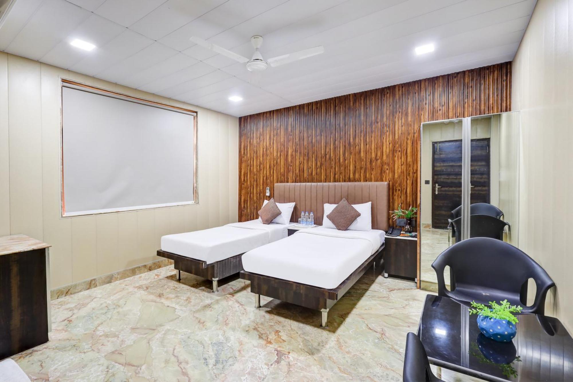 Hotel Singh Palace Delhi  Dış mekan fotoğraf