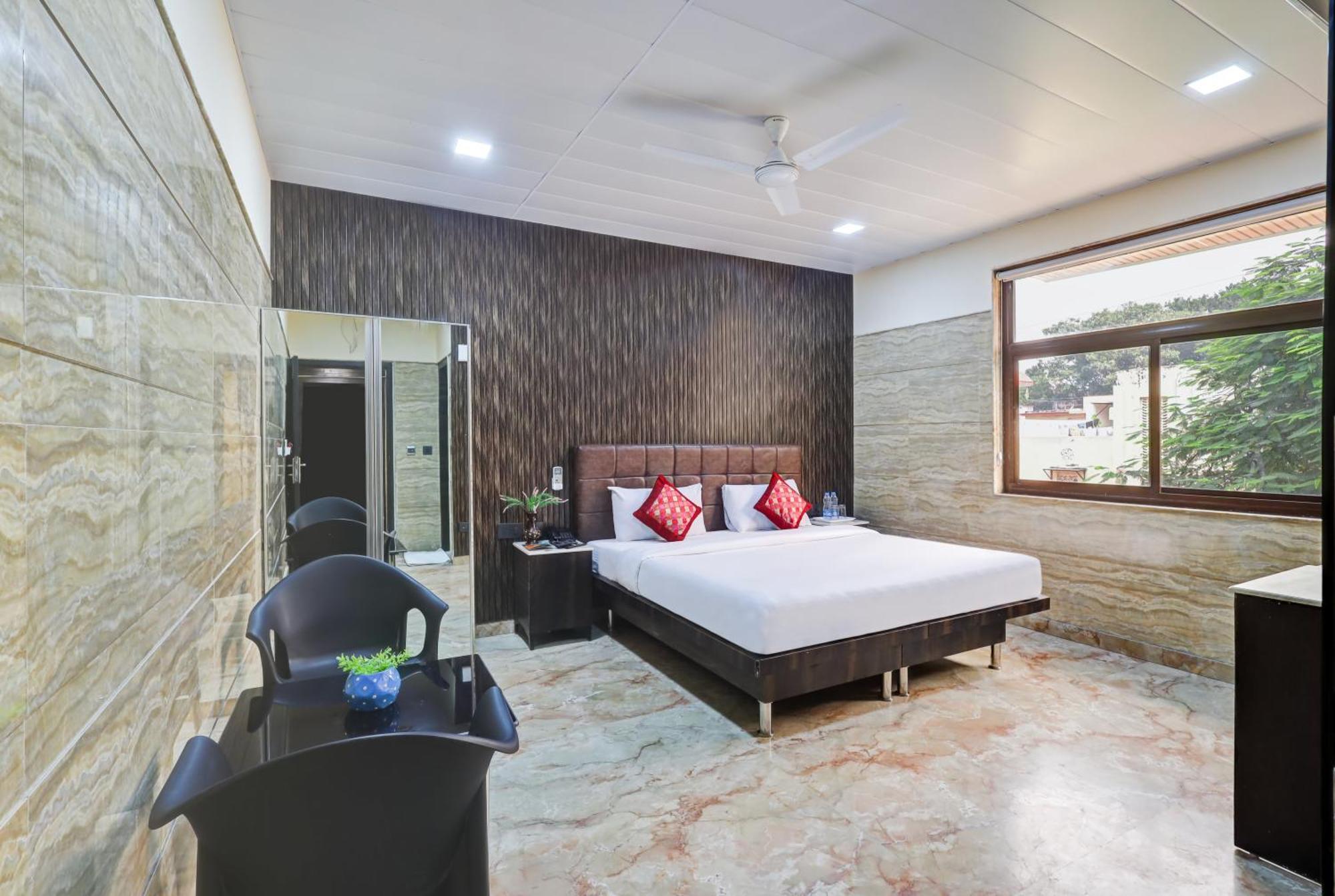 Hotel Singh Palace Delhi  Dış mekan fotoğraf