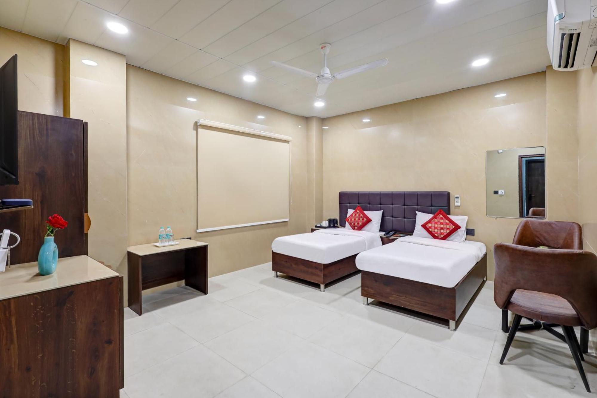 Hotel Singh Palace Delhi  Dış mekan fotoğraf